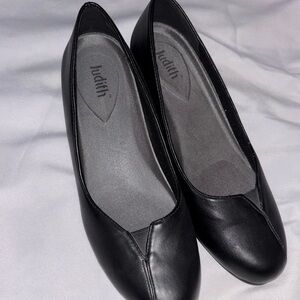 Judith Black Wedge Shoes Women’s Size 8 Man-Made Materials NWOB